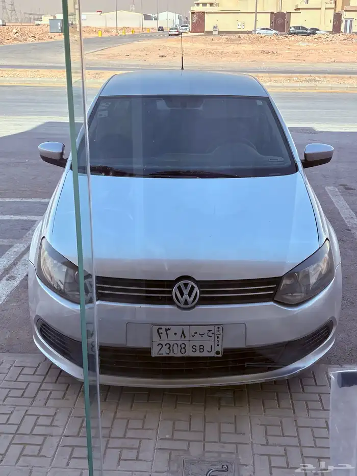 فولكس بولو وكاله حاله ممتازه 0