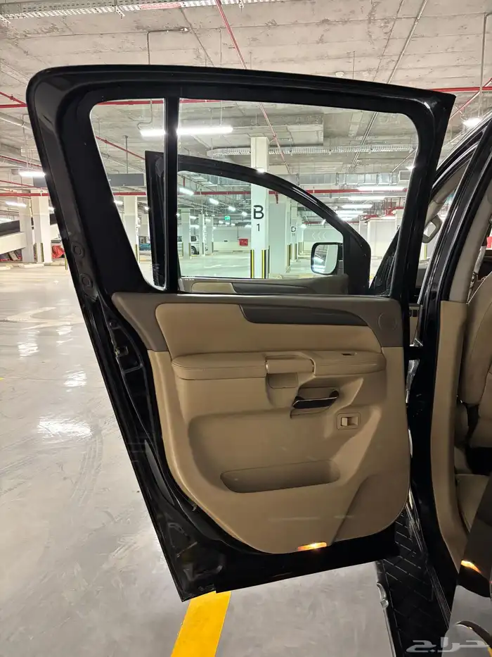 للبيع ارمادا 2014 اسود 19