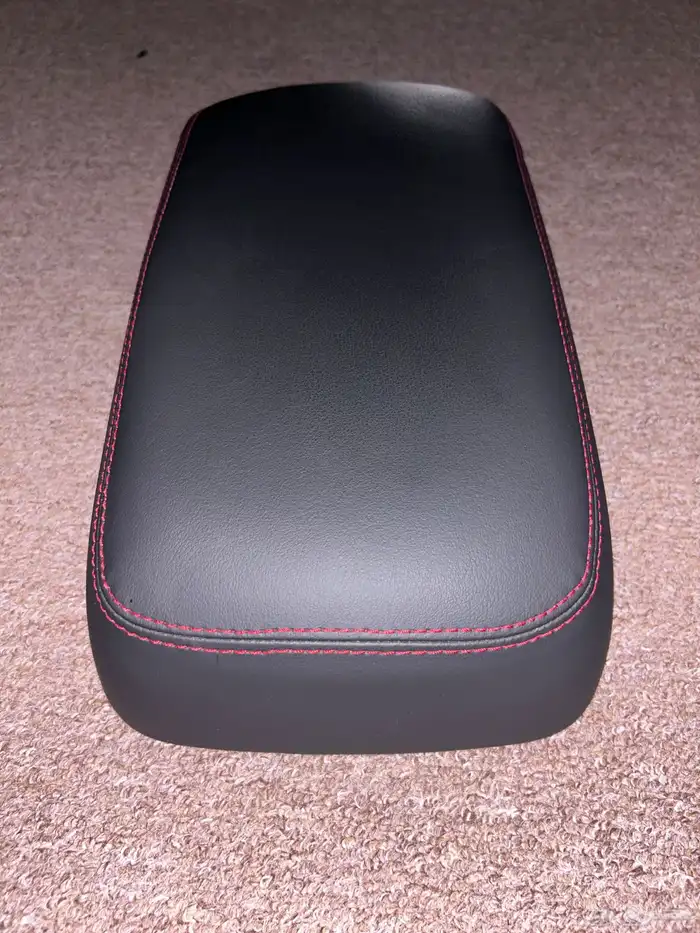 تكاية وسطية دودج تشارجر وكرايسلر 2