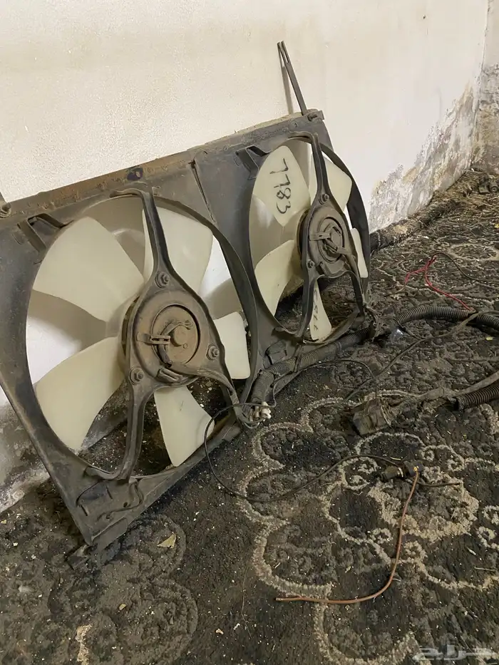 مراوح سبارو بالقاعده والضفيره كامله تركب على هايلكس 2015 0