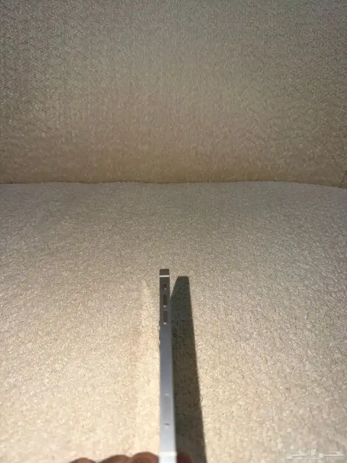 آيفون 12 للبيع 3