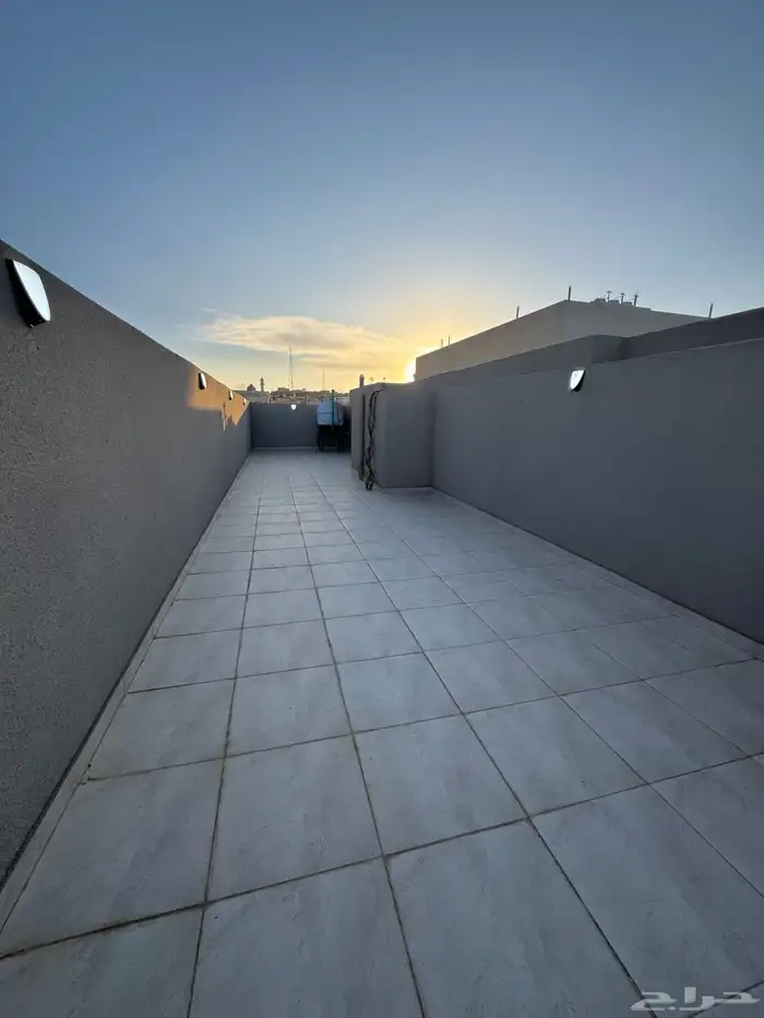 للبيع شقق تمليك علوي مع سطح خاص ومصعد حي المعارض 520 الف 21