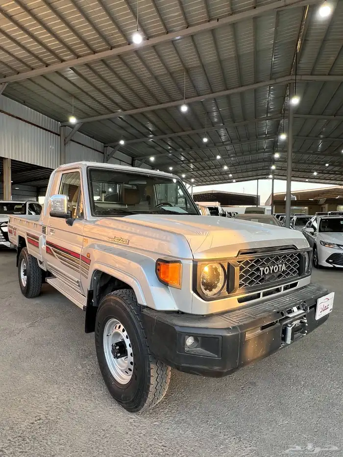 جيب شاص 2025 فضي 1