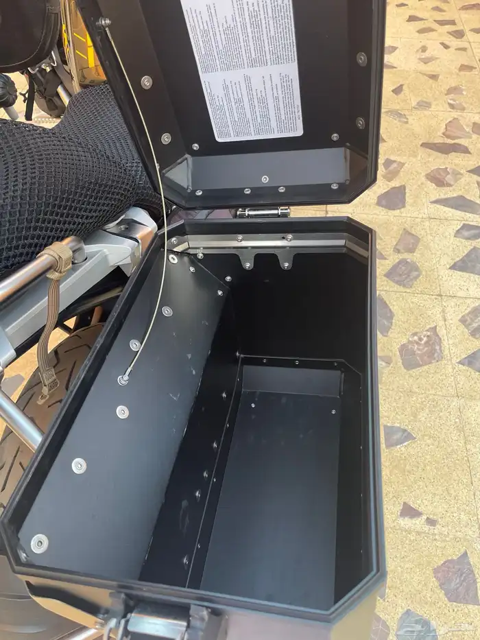 ادفنشر bmw 1250 R 2021 اصدار 40 عام لوحة مميزة 15