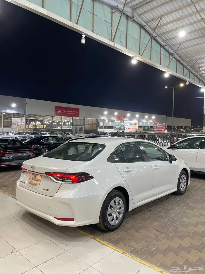 كورلا موديل 2020 ستاندر 8