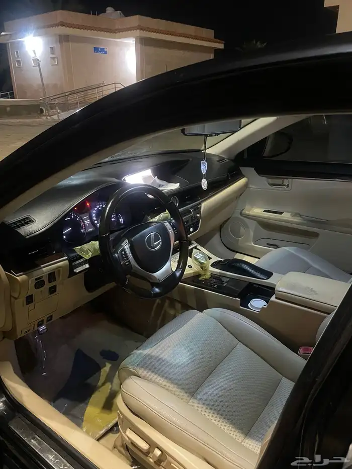 لكزس 2013 5