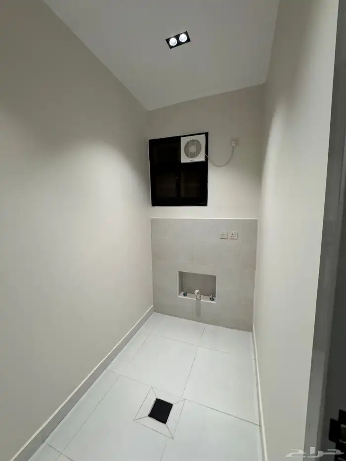 للبيع شقق تمليك علوي مع سطح خاص ومصعد حي المعارض 520 الف 9