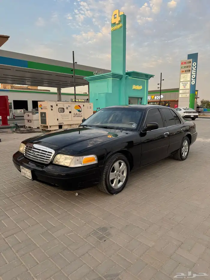 فورد كراون فكتوريا مالك ثاني 6