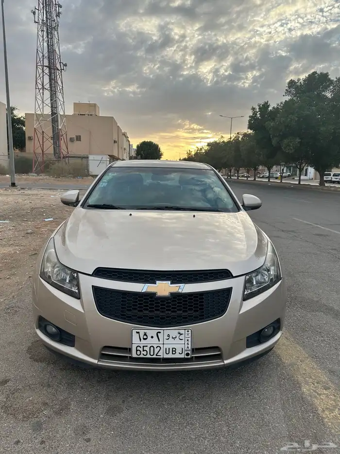 شيفروليه كروز 2012 ذهبي 1