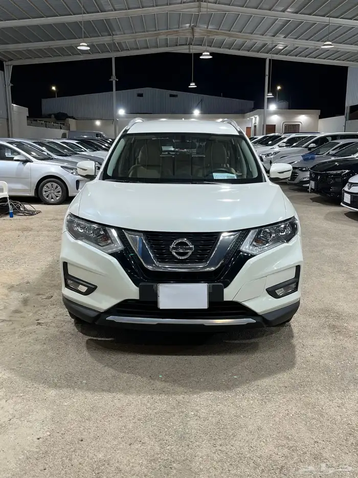 اكس تريل 2022 سعودي دبل بنزين 1