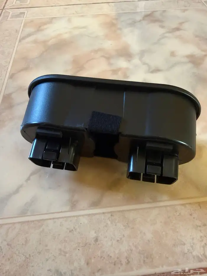 قاعدة اكواب لاندكروزر 2