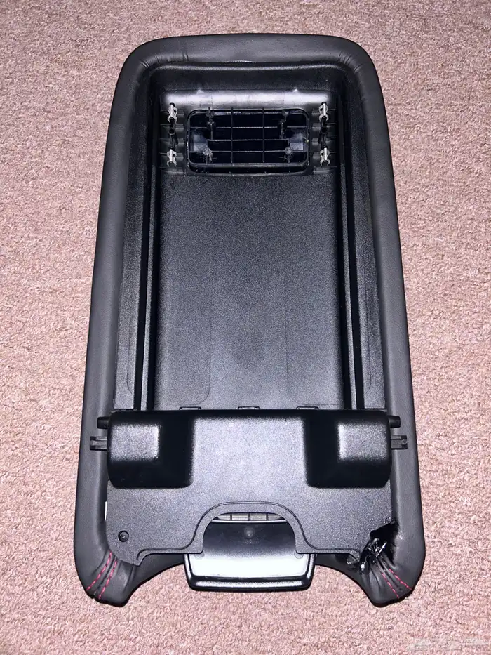 تكاية وسطية دودج تشارجر وكرايسلر 3