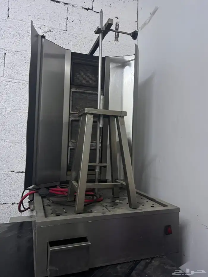 مكينة شاورما نظيفه 0