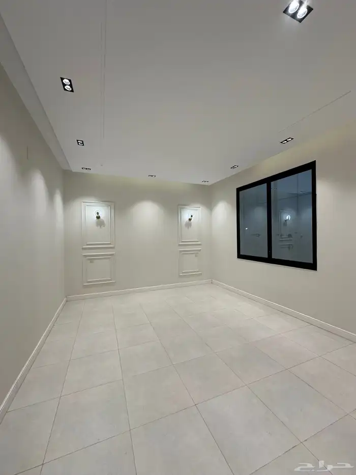 للبيع شقه علويه بموقع مميز قريب من مطار ابها 3