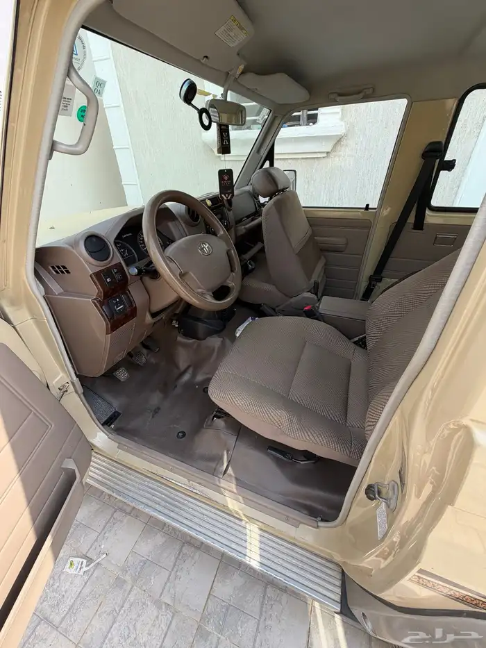 جيب ربع 2014 نظيف جدا  مشروط كامل 7