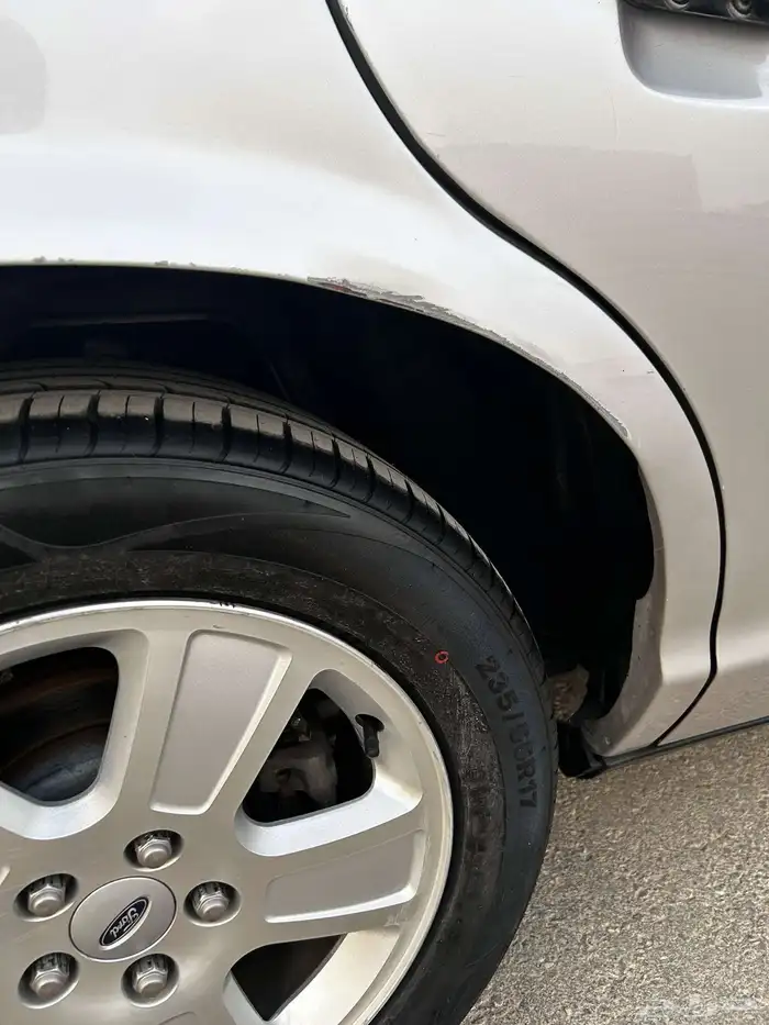 فورد فكتوريا 2010 سعودي ممشى قليل 8