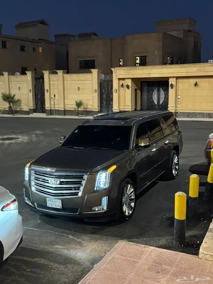 كاديلاك اسكاليد 2015 الدفعه الاخيرة 17