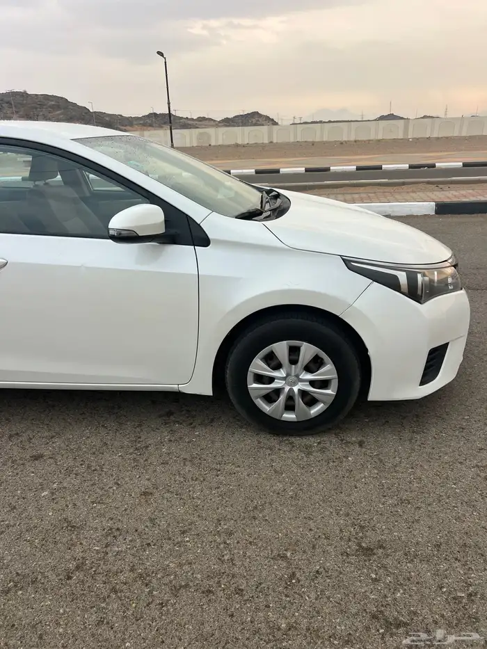 للبيع كورلا 2014 بدي وكاله 18