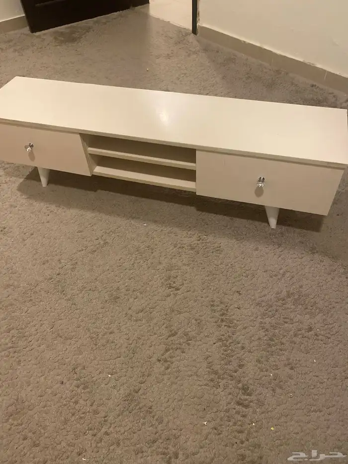 طاوله تلفاز مستخدمه 0