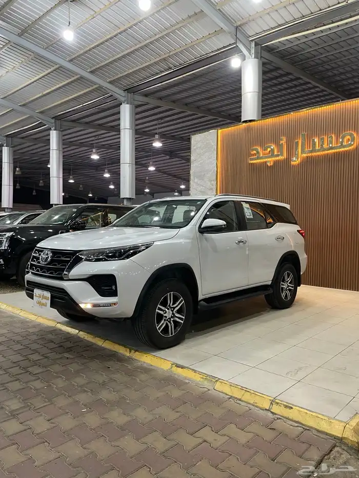 فورتشنر موديل 2023 (6سلندر) 5