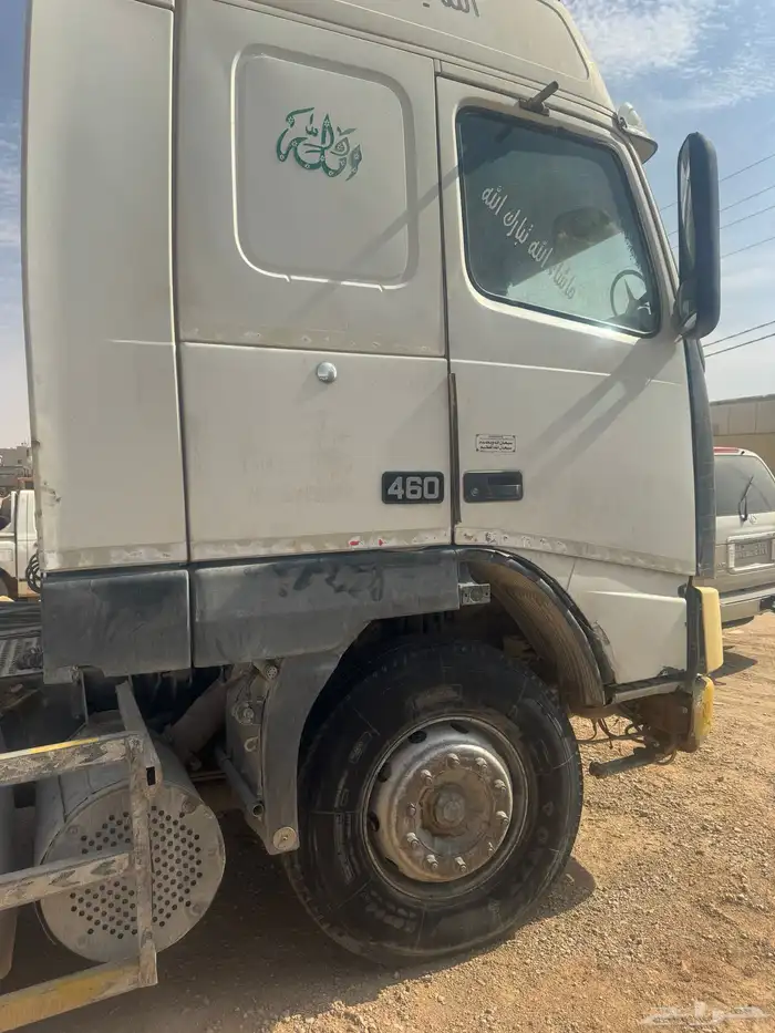 للبيع تريلاه فلفو مديل 2002 1