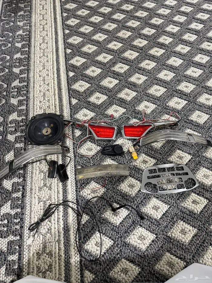 اكسسوارات قولد وينق للبيع 0