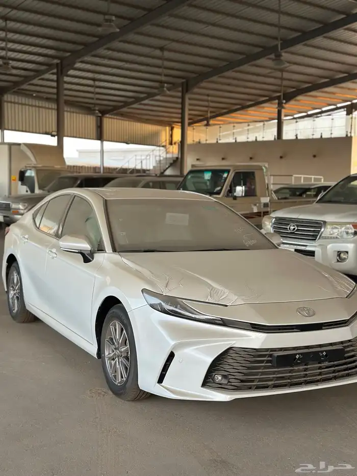 للبيع كامري 2025 ستاندر اصفار 0