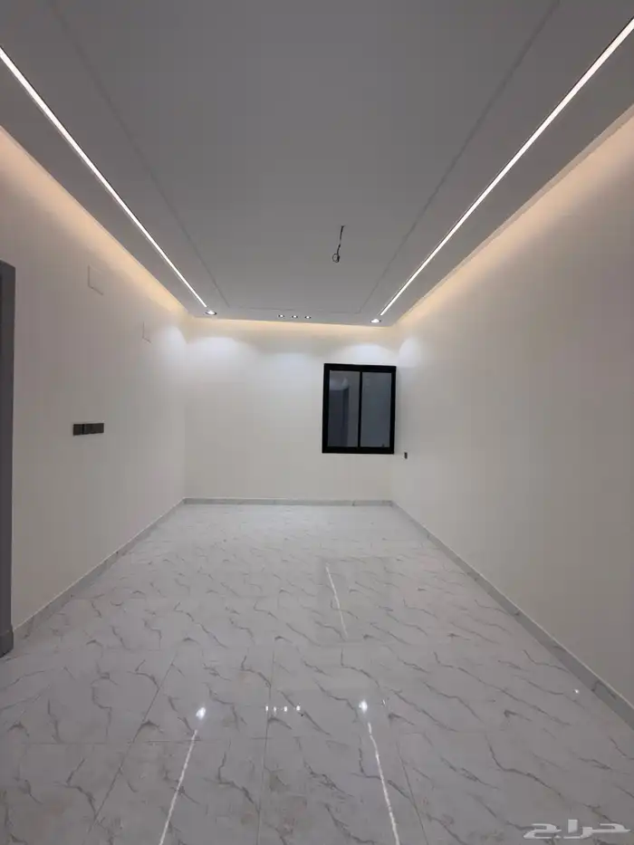 للبيع ارواف علويه وشقق ارضيه ببايكة سيارة ف شمال الخميس 38