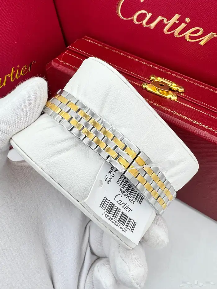 ساعات رجالية ونسائية ماركة 26