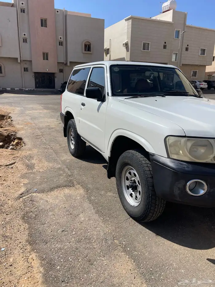 جيب نيسان موديل 2006 1