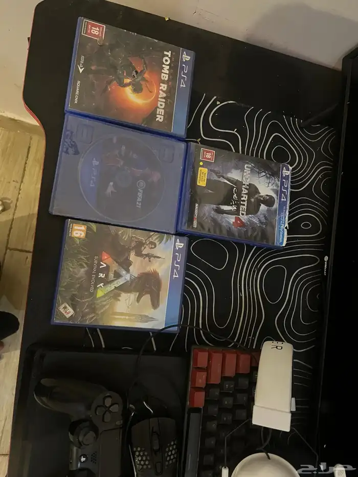 سوني فور مع جميع ملحقاته 0