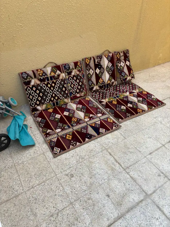 كراسي رحلات حديد 0