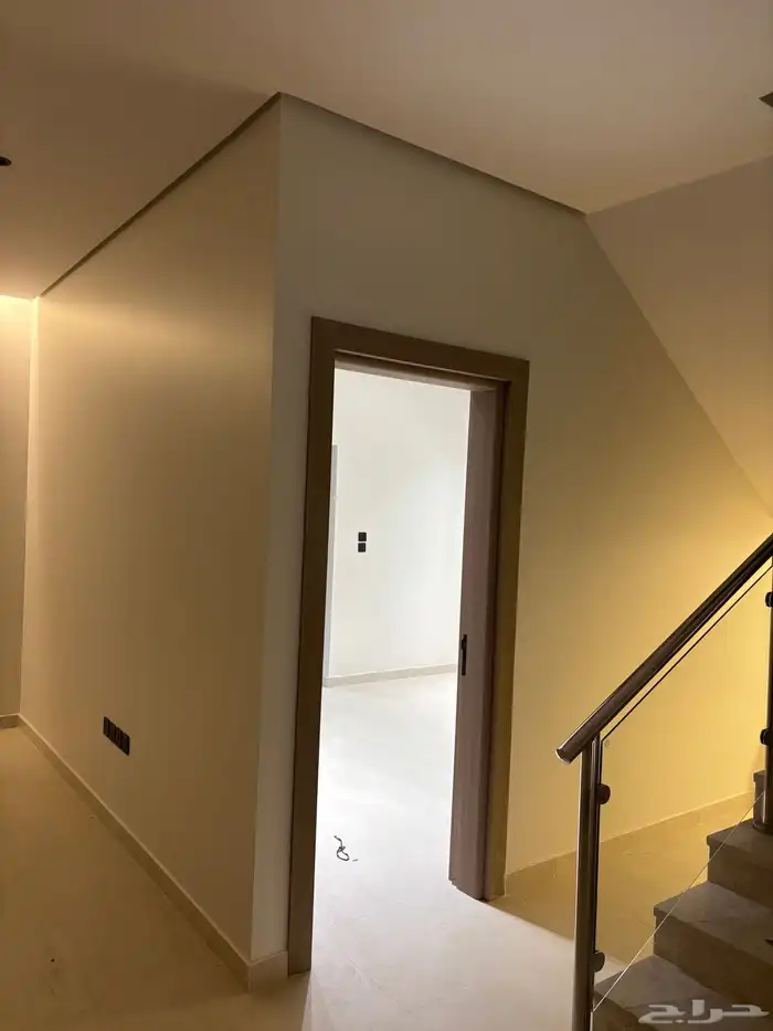 شقق دوبلكس فاخرة بموقع مميز بالحي الثامن 7