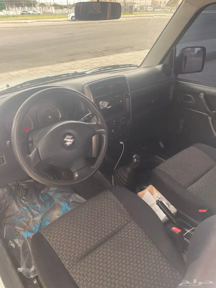 سوزوكي جمني 2011 نظيف جدا 5