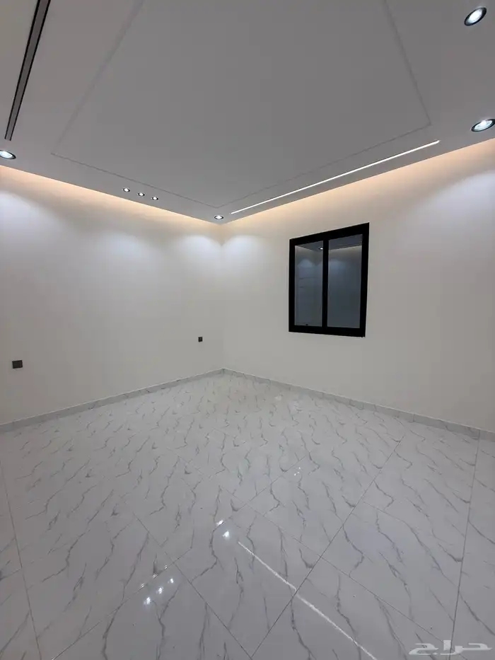 للبيع ارواف علويه وشقق ارضيه ببايكة سيارة ف شمال الخميس 14