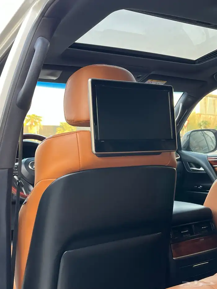 جيب لكزس LX570 DD 2021 13