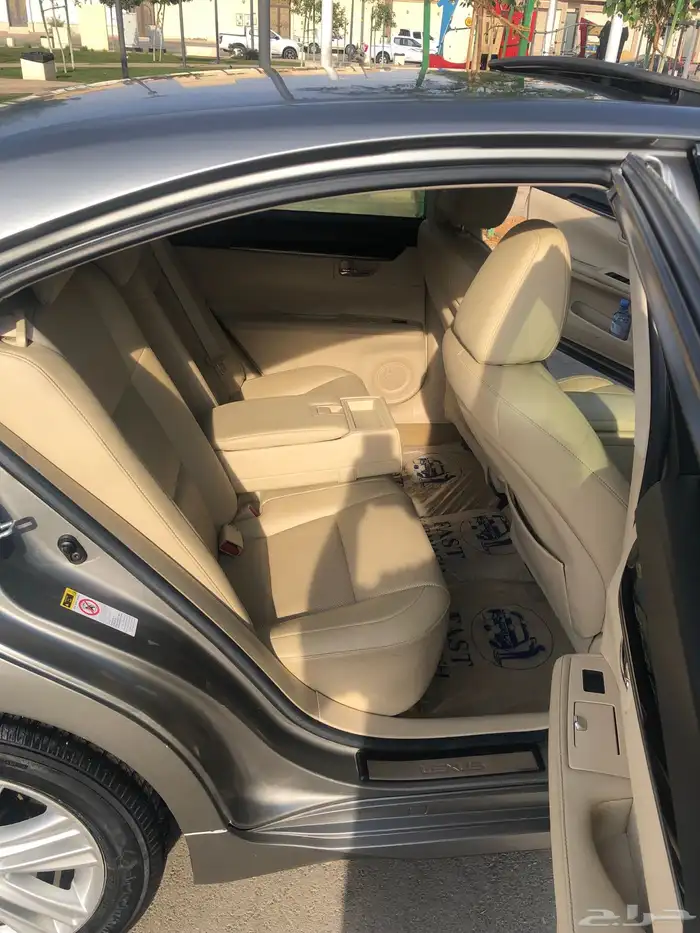 للبيع لكزس es 250 10