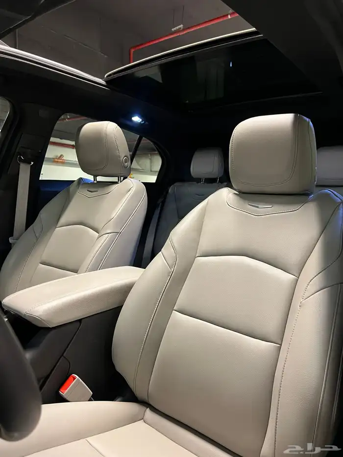 كاديلاك XT4 شبة اصفار 2023 14