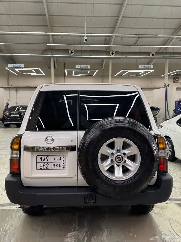 باترول 2009 ماشي 31 الف فقط 8