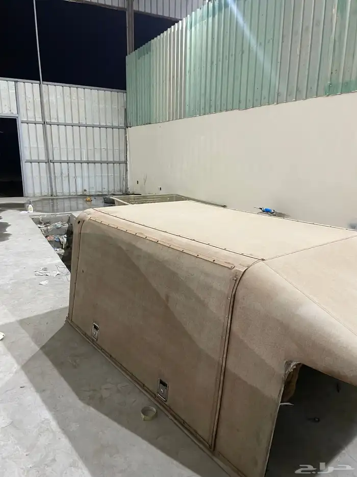 شد نضيف معاه لمبات. 6 مع 4فياش في تايبسي وفي راس جداري 0