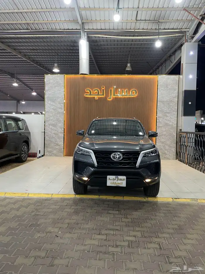 فورتشنر موديل 2021 دبل 4 سلندر 1