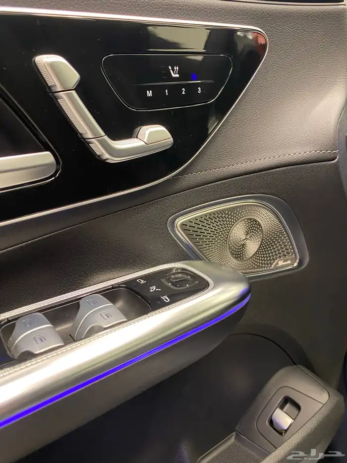 مرسيدس EQE300 7