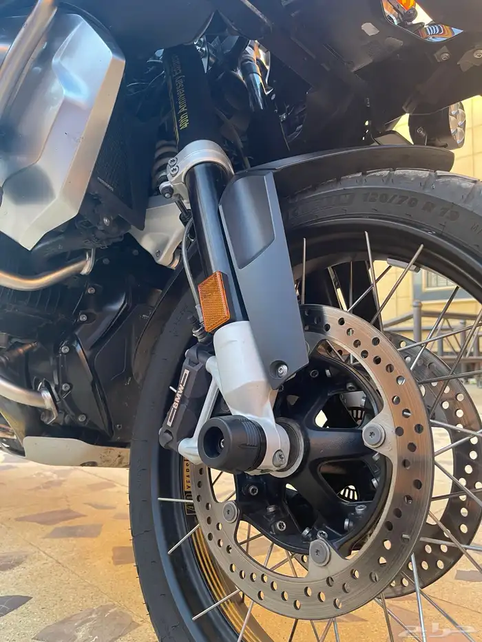 ادفنشر bmw 1250 R 2021 اصدار 40 عام لوحة مميزة 31