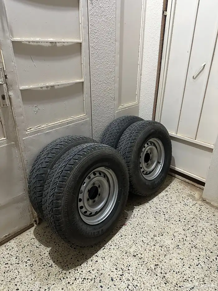 للبيع كفرات سايلون جدد تاريخ 25 1