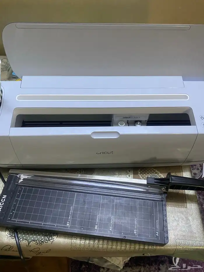 طابعة EPSon L3250 جهاز كريكت مايكر 3 مع الحصائر والأدوات 1