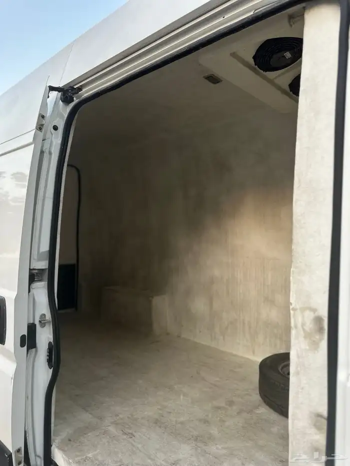 بيجو بوكسر ثلاجة موديل 2021 قير عادي ديزل 14