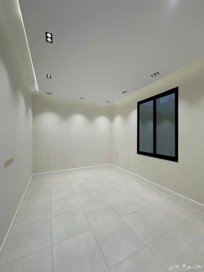 للبيع شقه علويه بموقع مميز قريب من مطار ابها 16