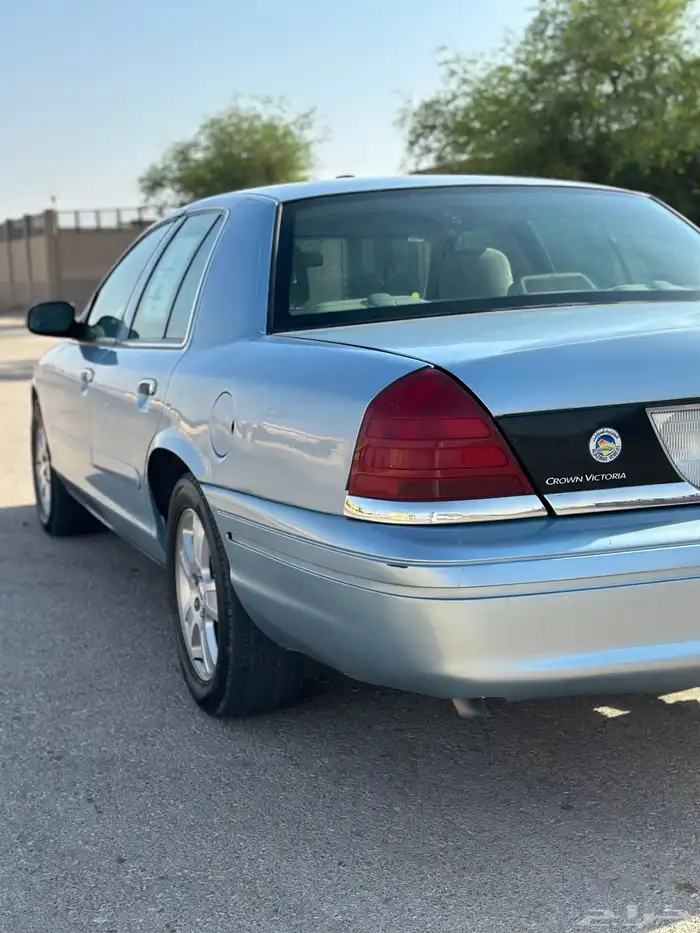 فورد فكتوريا 2006 4