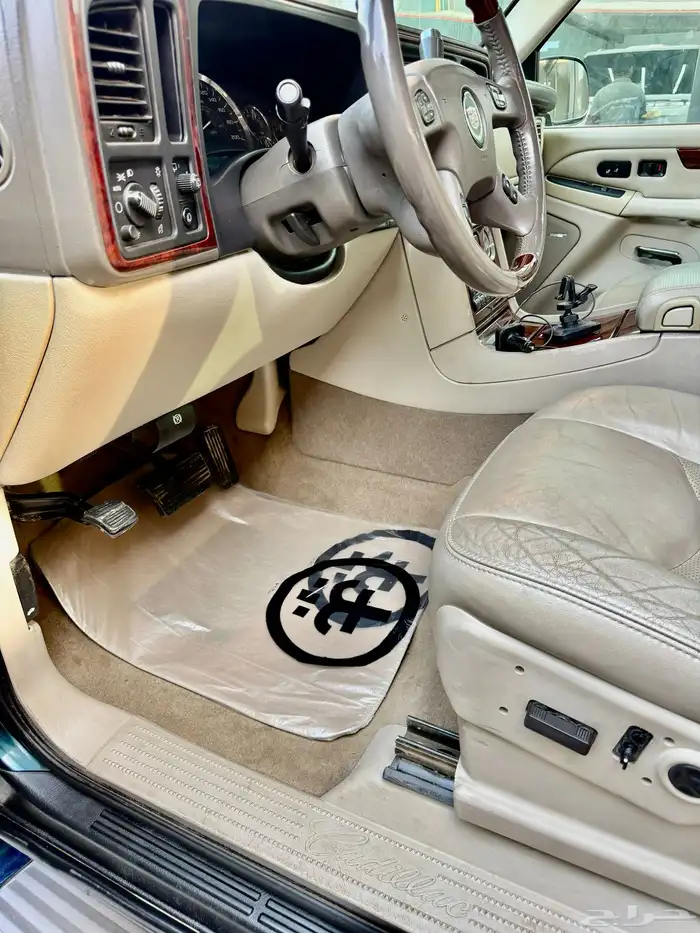 كاديلاك اسكاليد 2005 ممشى قليل مخزن 13