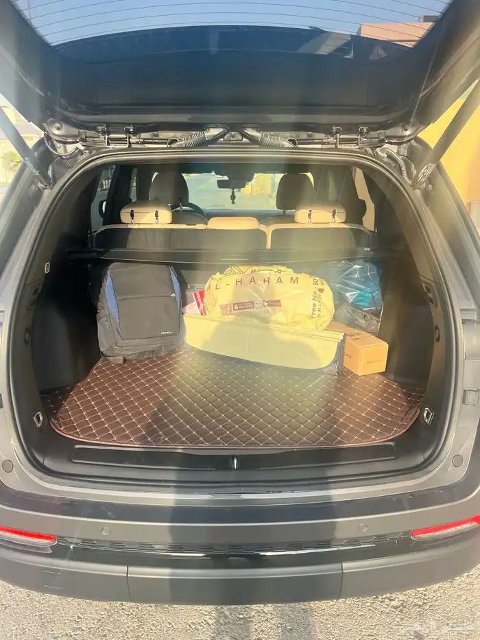 جيب شيروكي 2025 3